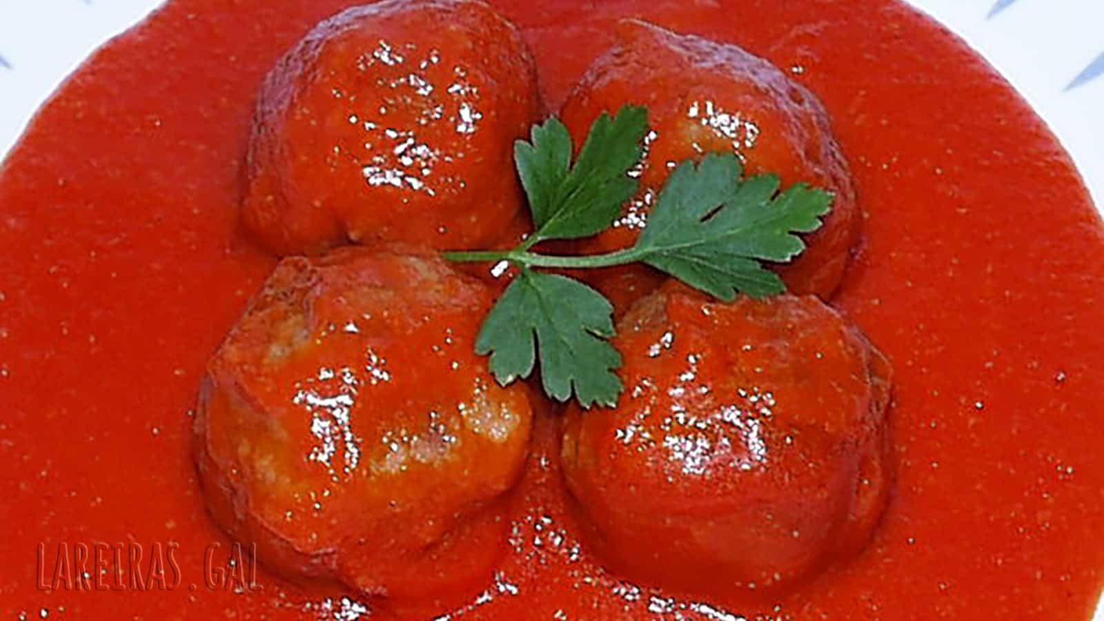 Albóndigas en salsa