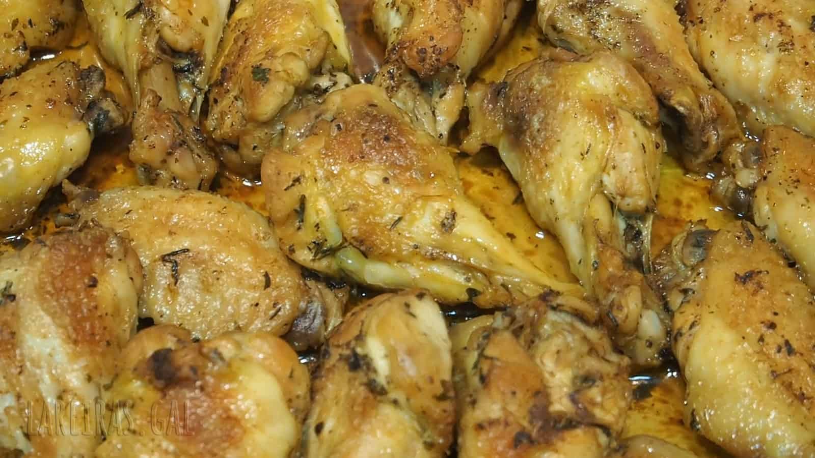 Alitas de pollo asadas a las hierbas