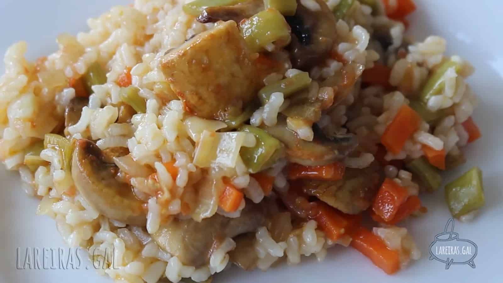 Curried rice with vegetables