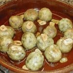Albóndegas de grelos ao allo
