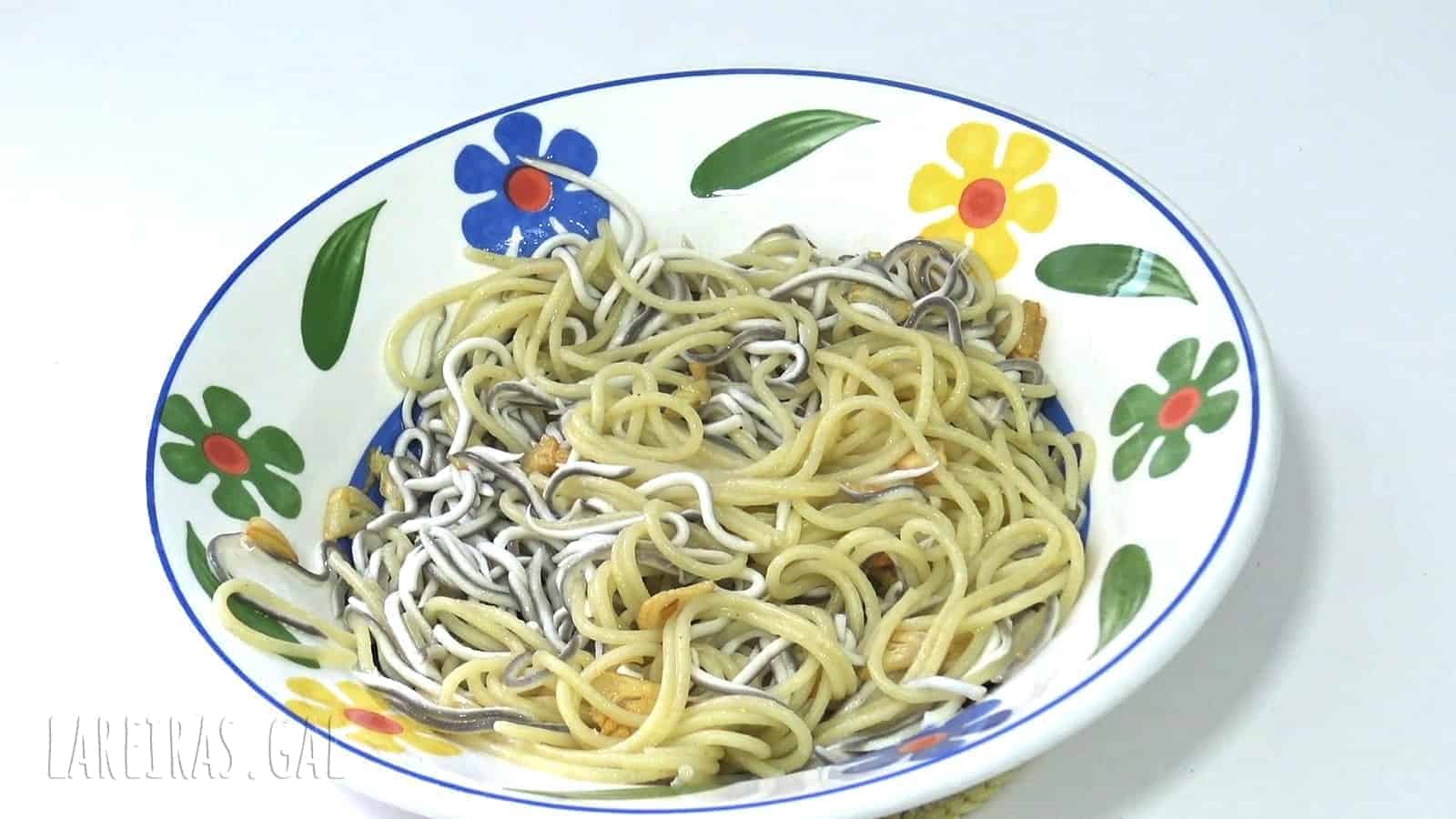 Gulas (surimi elvers) with spaghetti