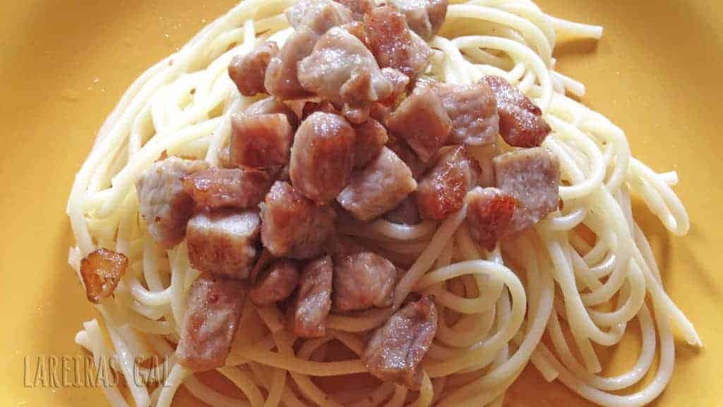 Spaghetti with pork loin