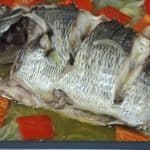Sargo asado con pemento encarnado